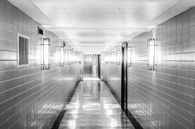 black-and-white-tiles-clean-corridor.jpg